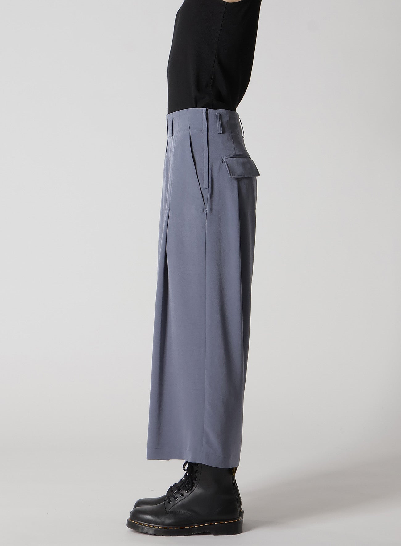 CREPE de CHINE RANDOM TUCK PANTS