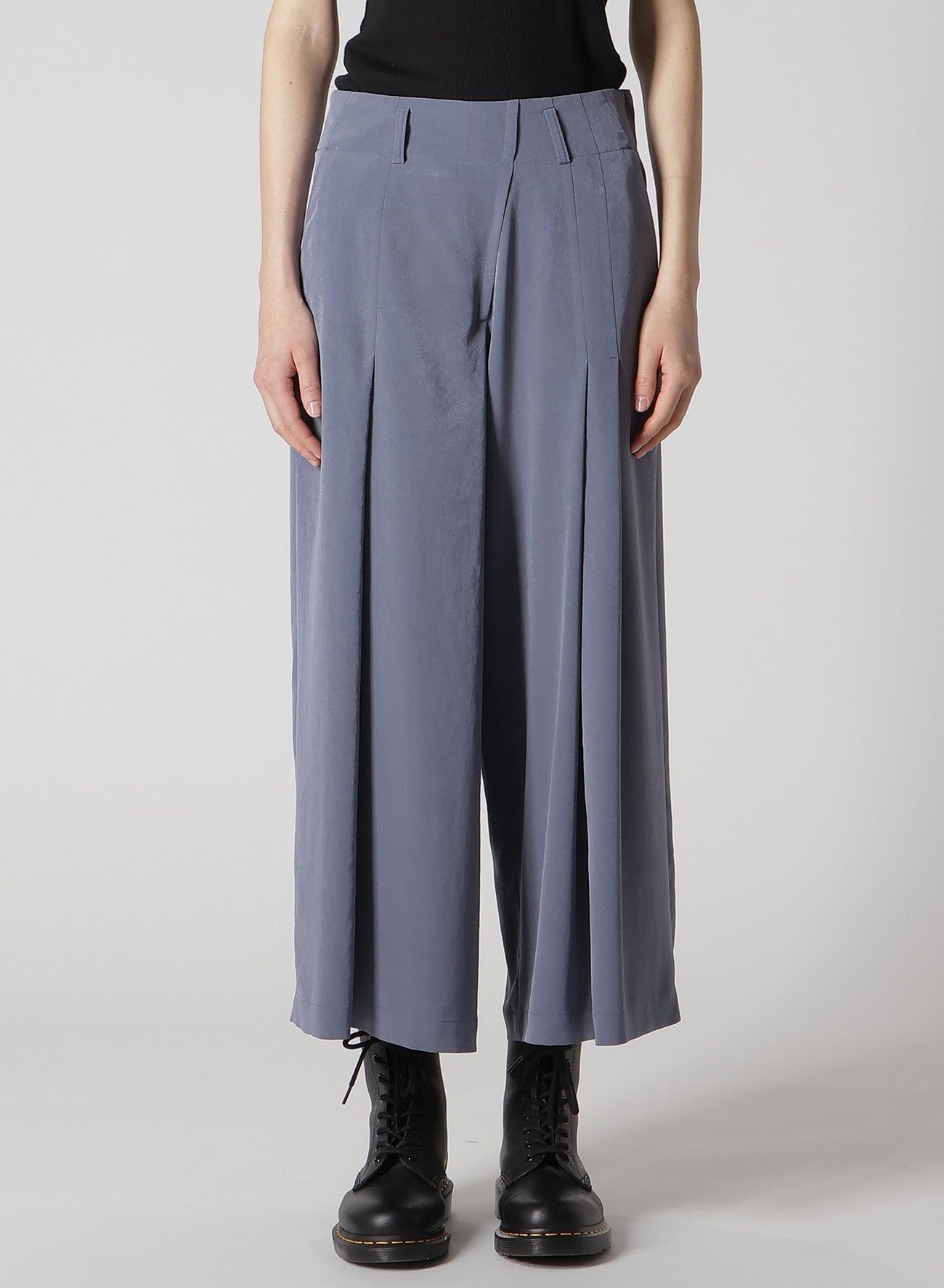 CREPE de CHINE RANDOM TUCK PANTS
