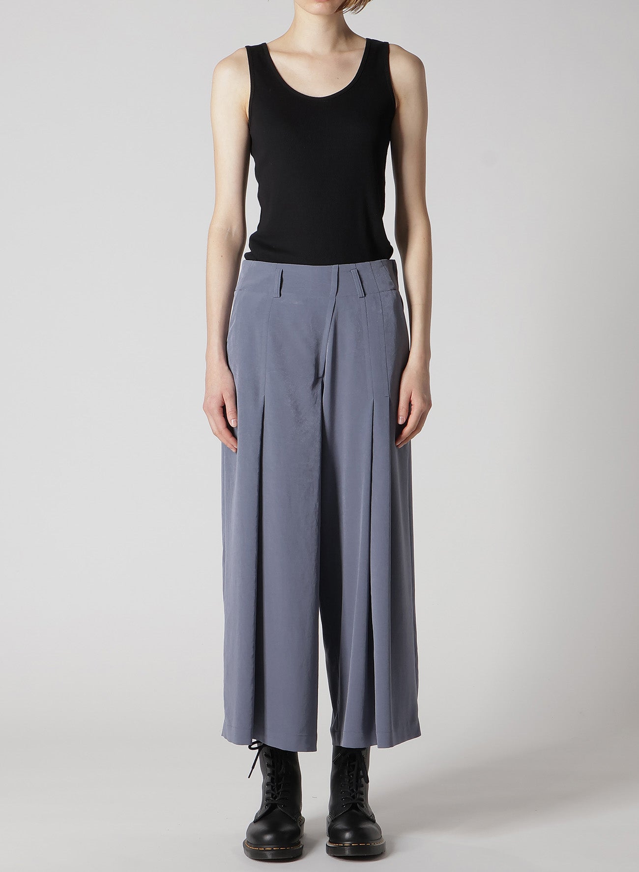 CREPE de CHINE RANDOM TUCK PANTS