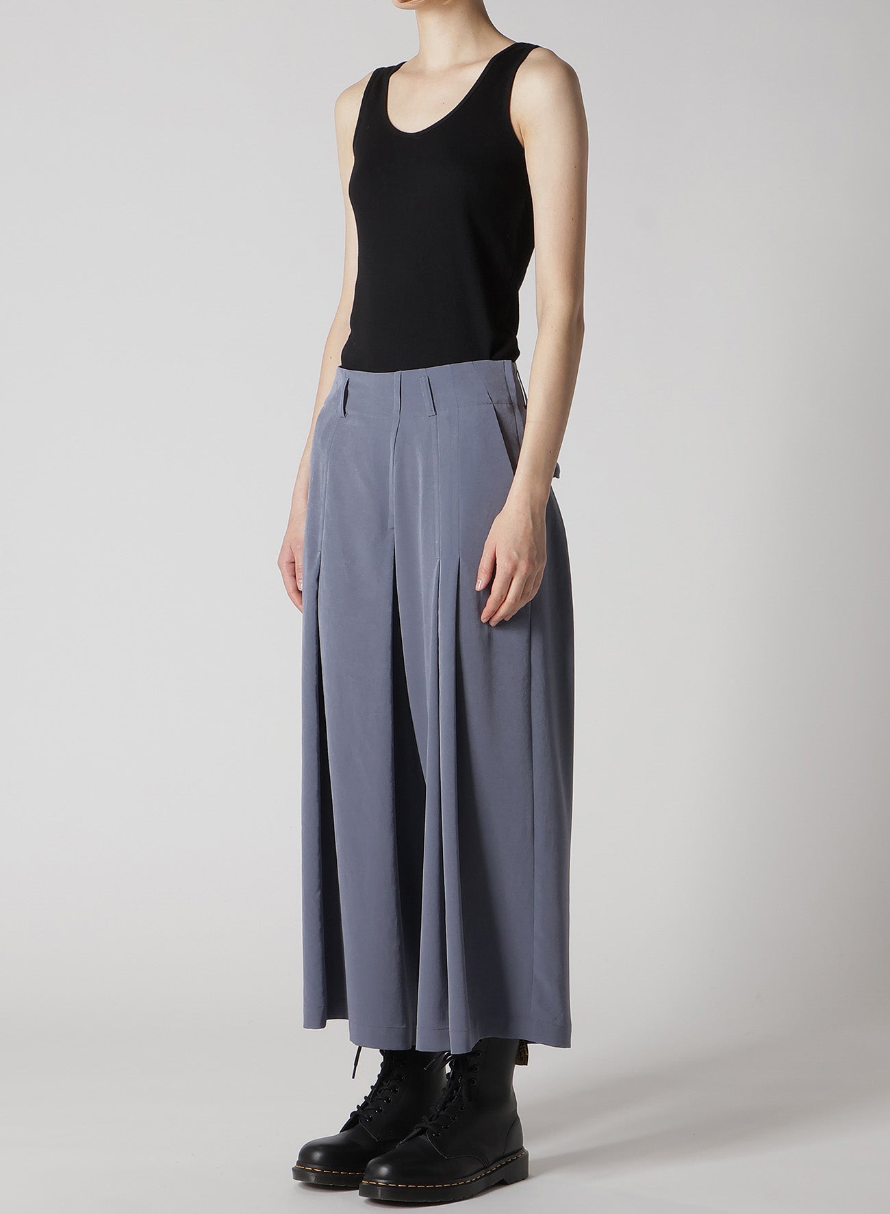 CREPE de CHINE RANDOM TUCK PANTS