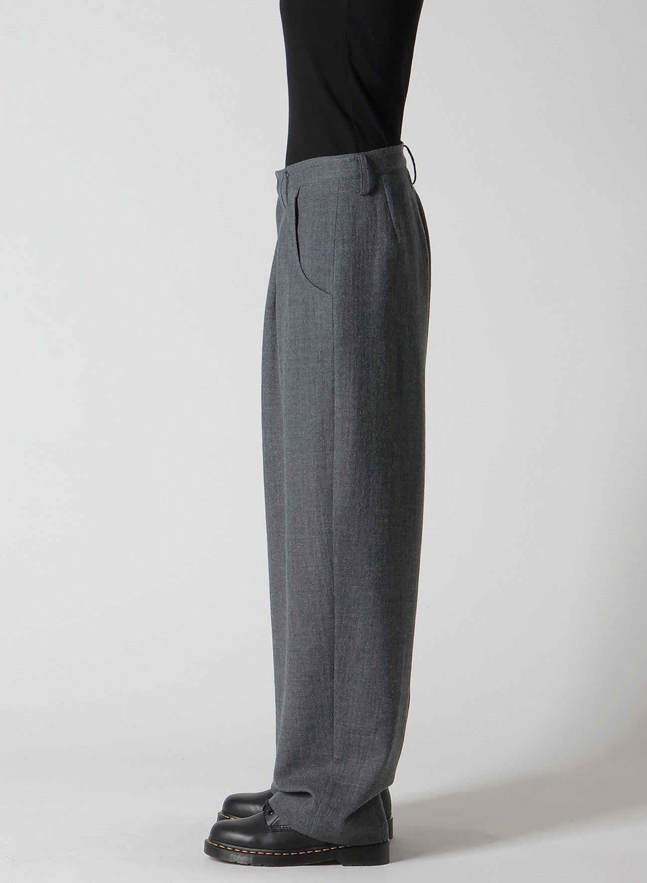 WOOL GAUZE TWILL TUCK WIDE PANTS