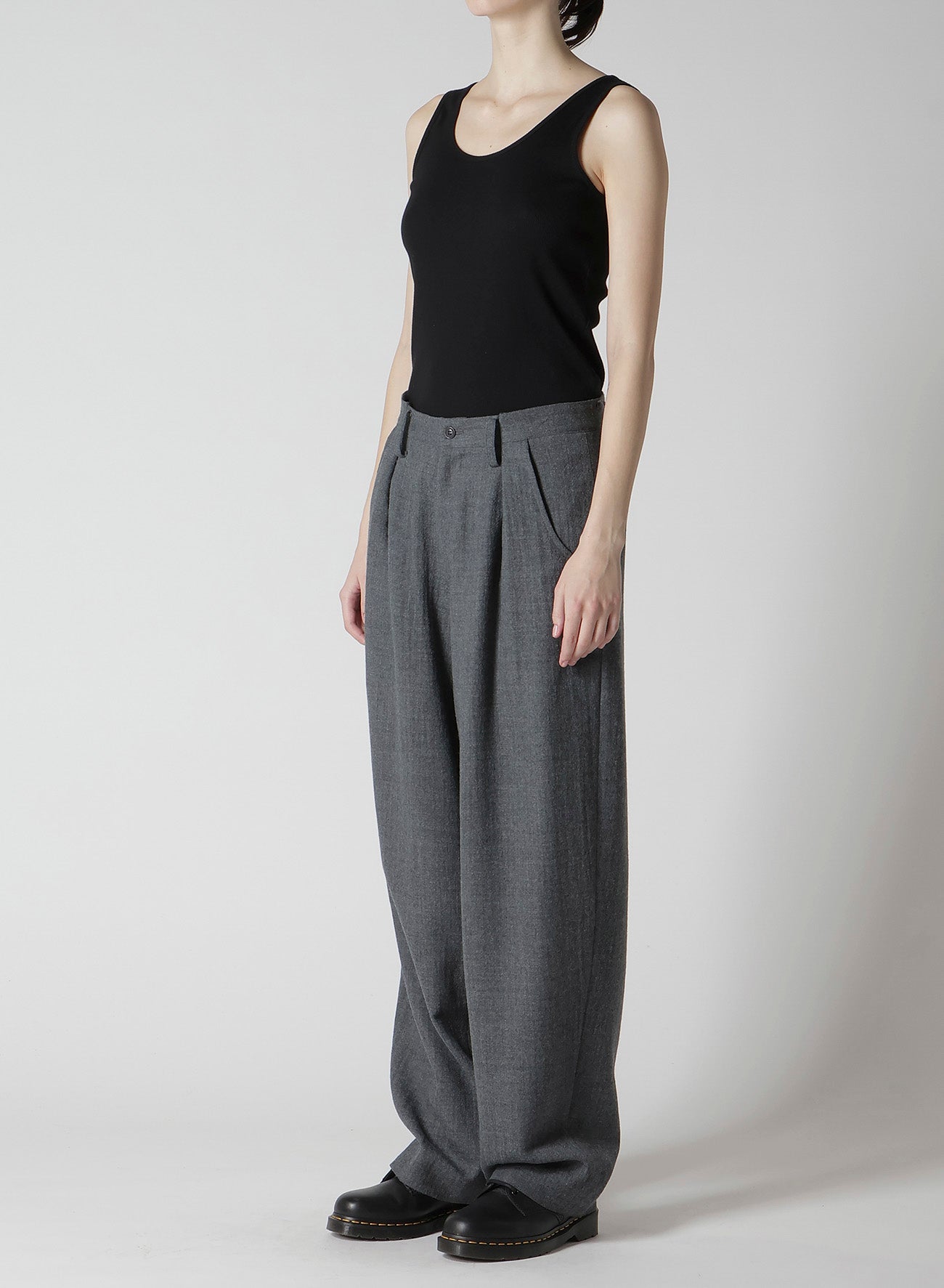WOOL GAUZE TWILL TUCK WIDE PANTS