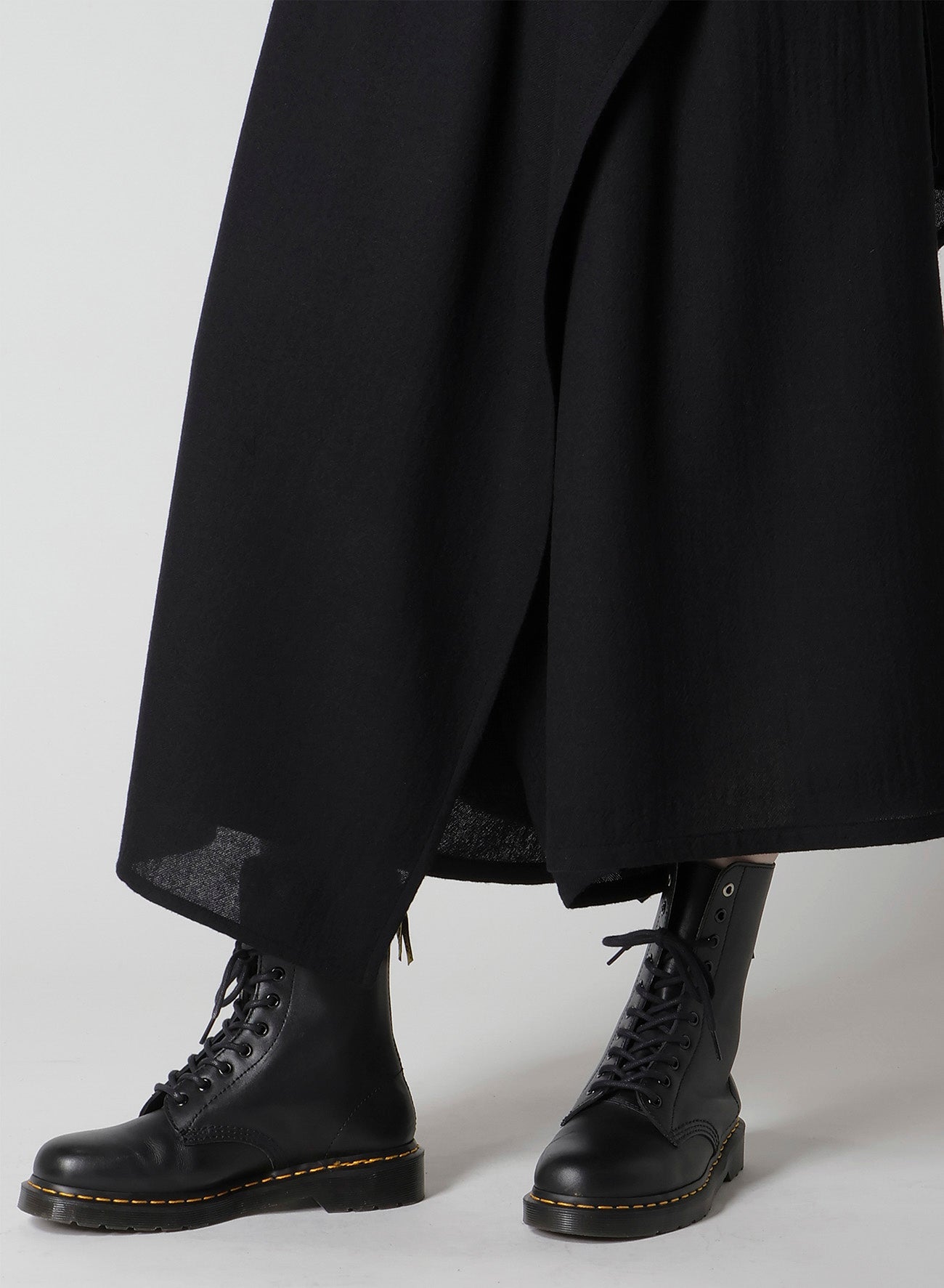 WOOL GAUZE TWILL PANTS