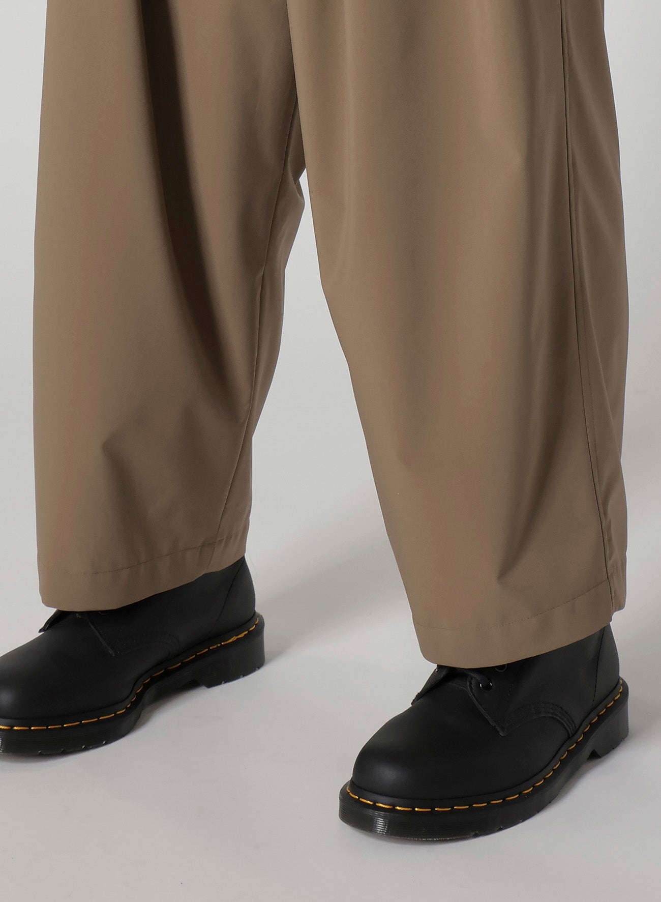 PE/ TAFTA DOUBLE TUCK GATEHRED PANTS