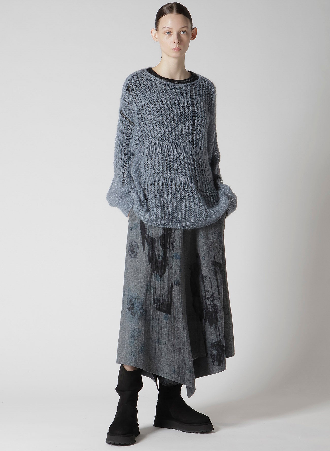 WOOL GAUZE SMUDGED POLKA DOT SLITTED RIGHT HEM PANTS