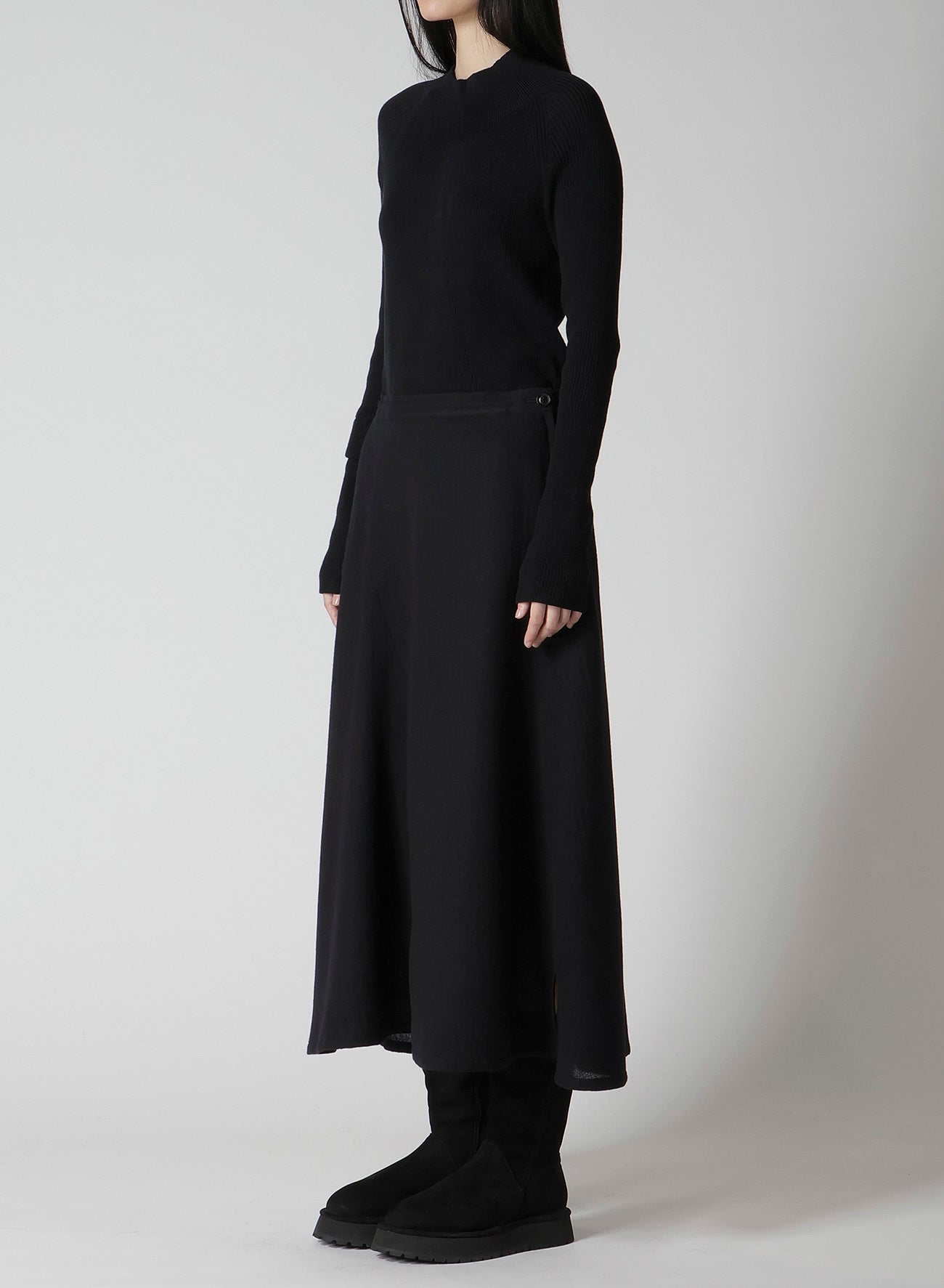 WOOL GAUZE TWILL ASYMMETRIC FLARE SKIRT