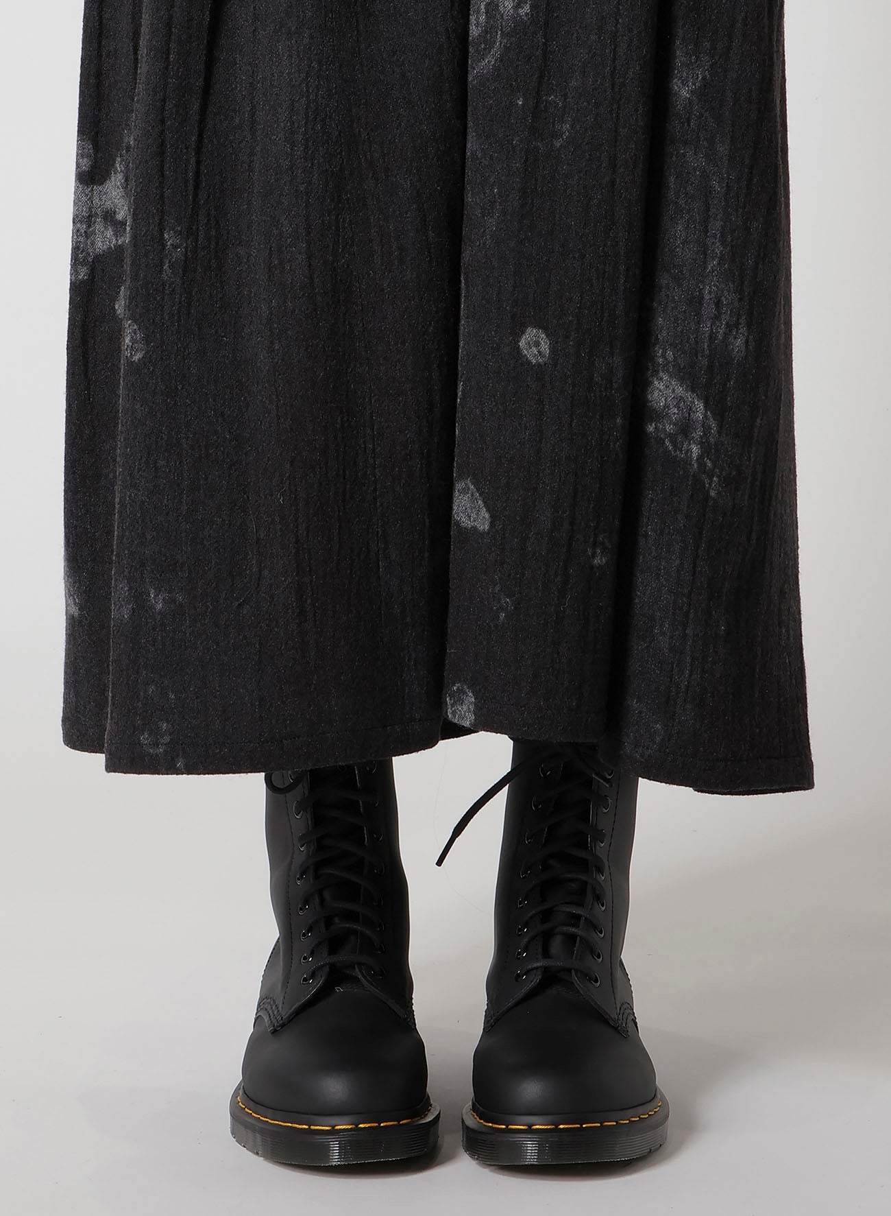 WOOL GAUZE SMUDGED POLKA DOT SINGLE STRAP SKIRT