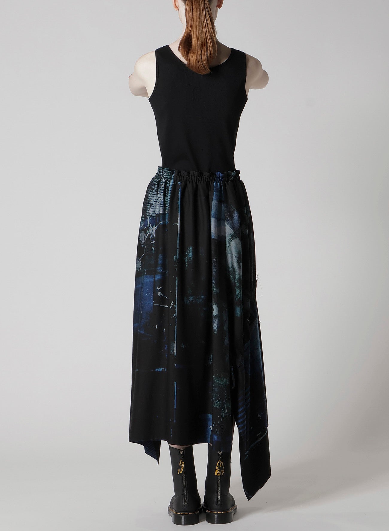 CUPRO BLURRY FLOWER PRINT SHIRRING SKIRT
