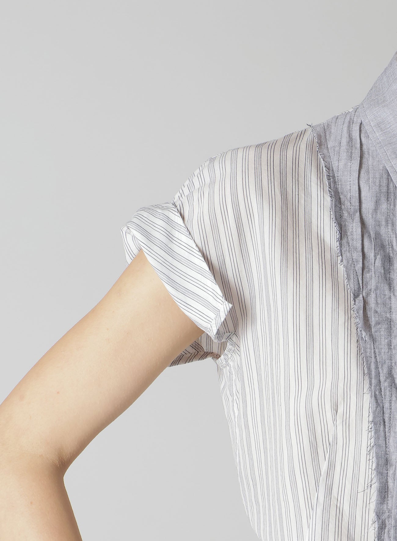 C/CU HARD TWISTED DOBBY STRIPE PLEATED SHIRT