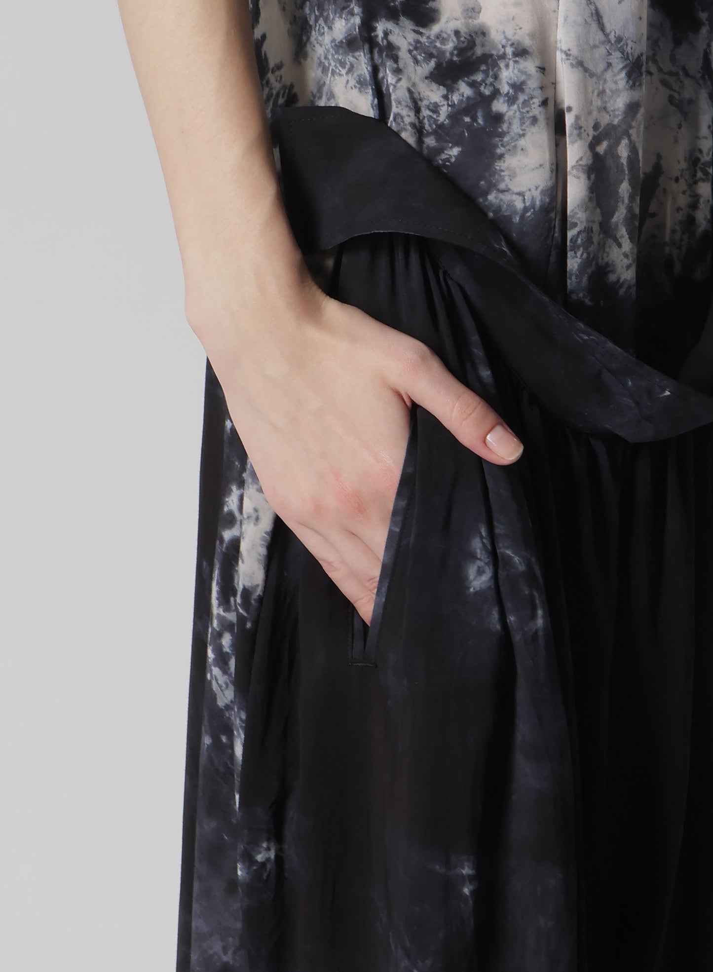RAYON LAWN THRENE DYE RIGHT SIDE GATHERED DRESS