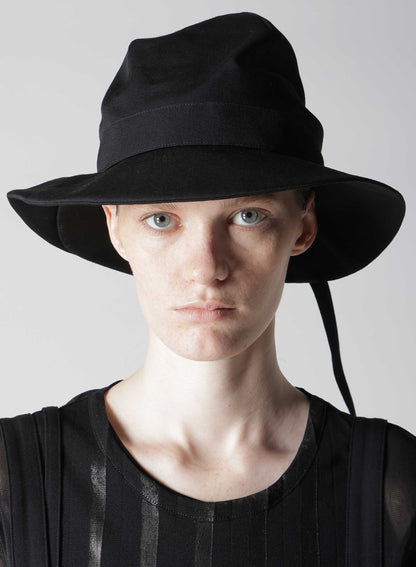 WOOL GABARDINE CROCHET WITH BELT