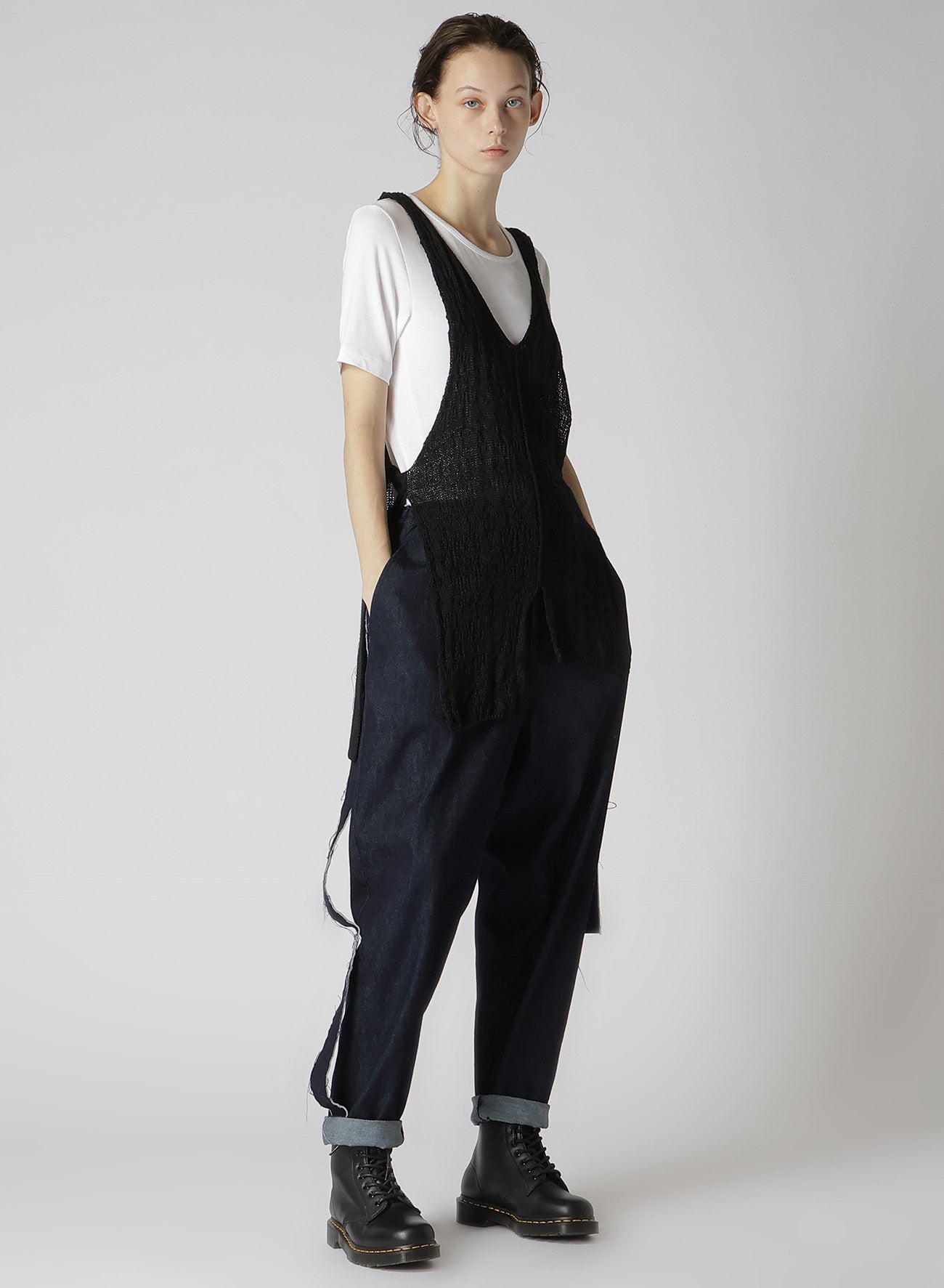 LINEN LINKS WEARABLE VEST