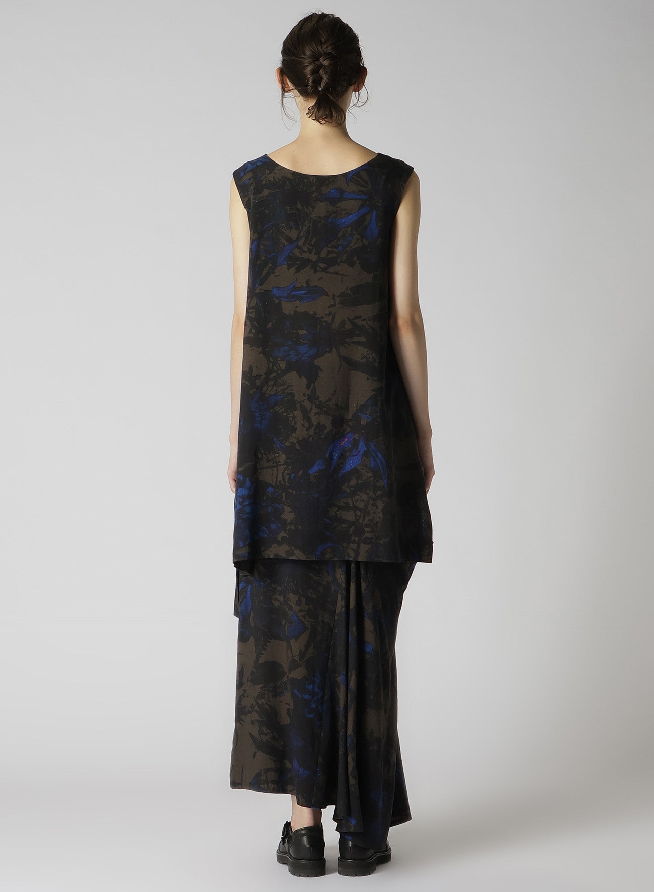 WITHERING FLOWER FRONT SLIT LONG BLOUSE