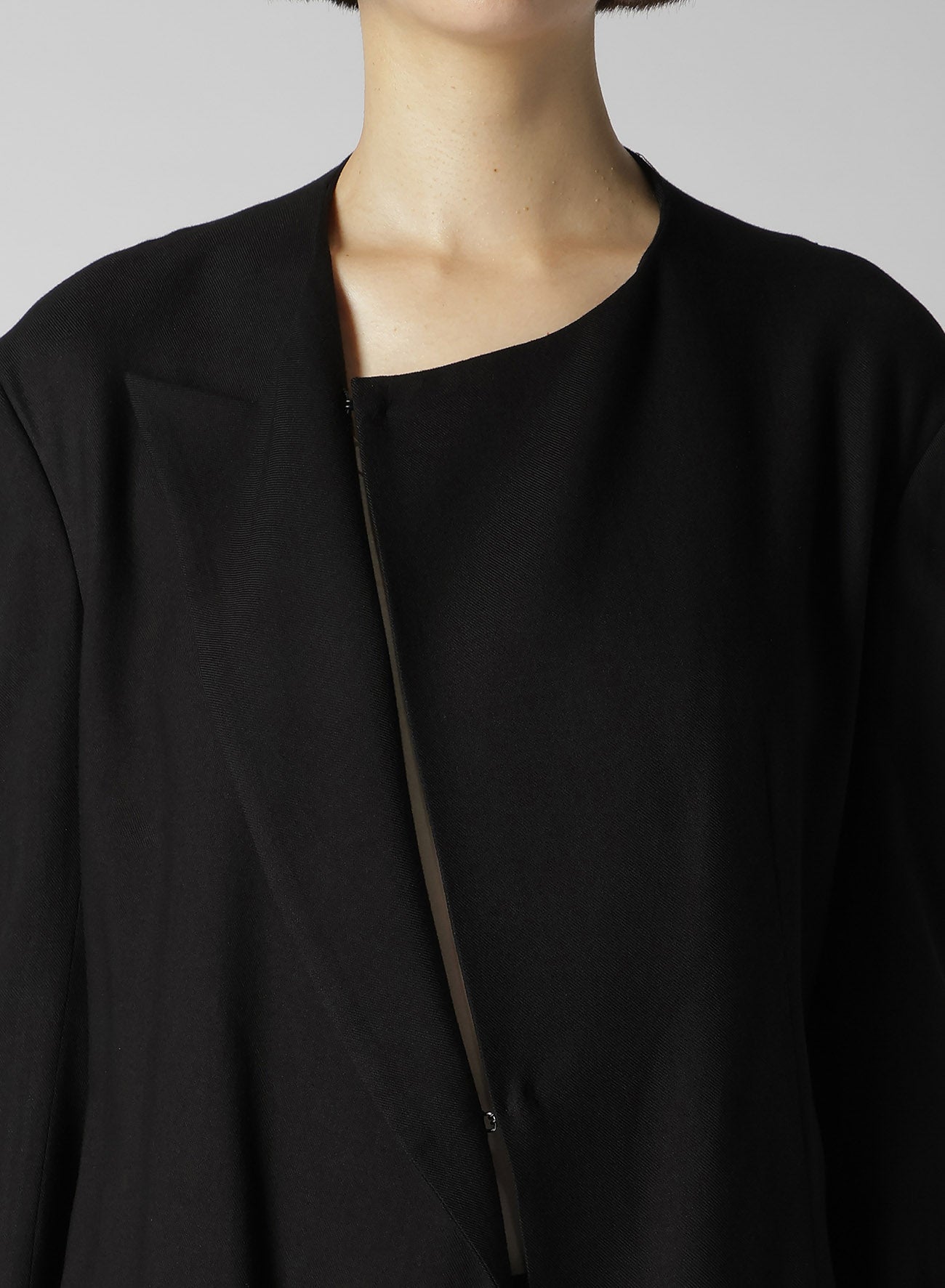 RAYON VIYELLA COLLARLESS JACKET