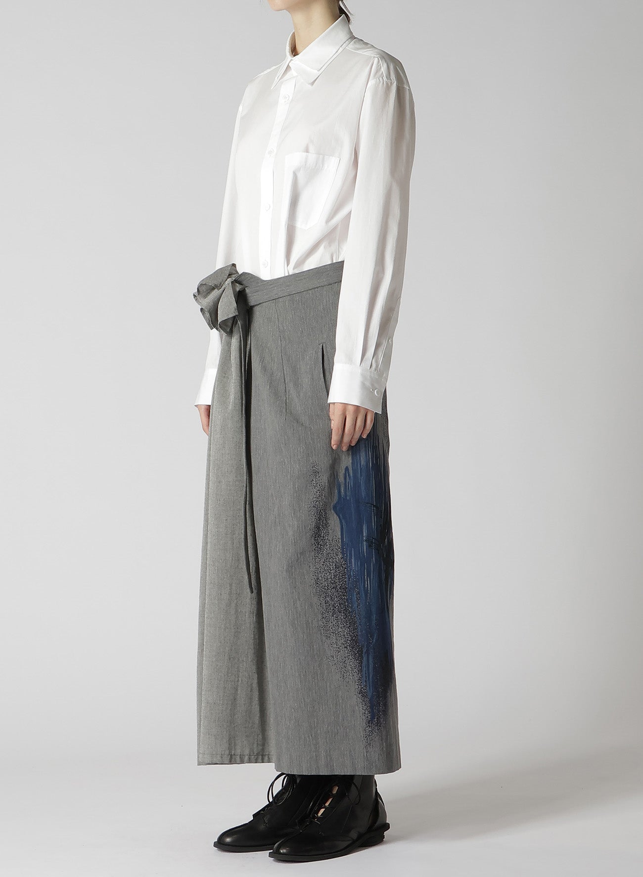 MINI HERRINGBONE BEE PRINT DOUBLE BELTED SKIRT