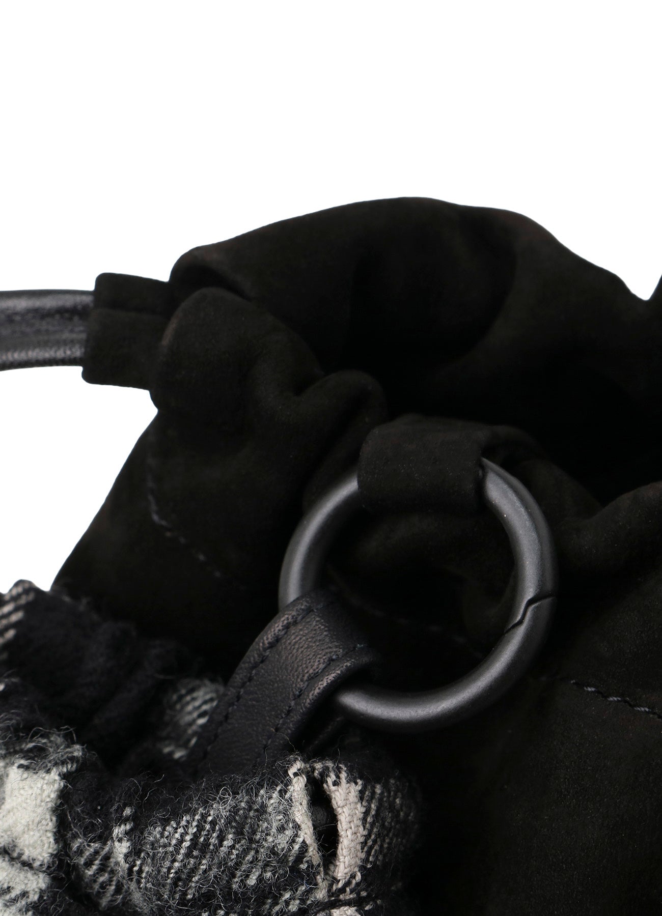 LEATHER STRING LEATHER POUCH