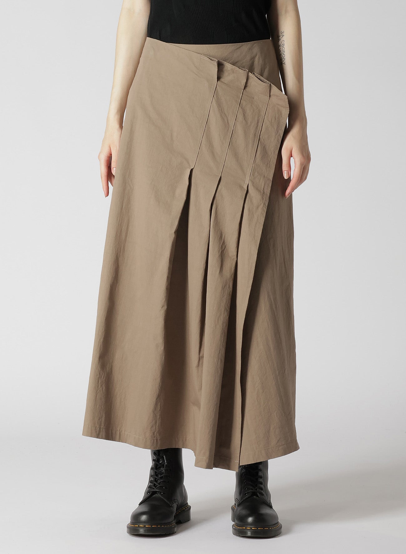 LIGHT TWILL COTTON PLEATED WRAP SKIRT
