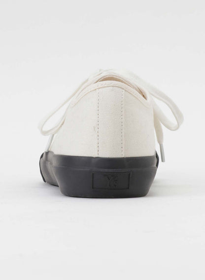 NO.9 CANVAS FLAT SNEAKERS