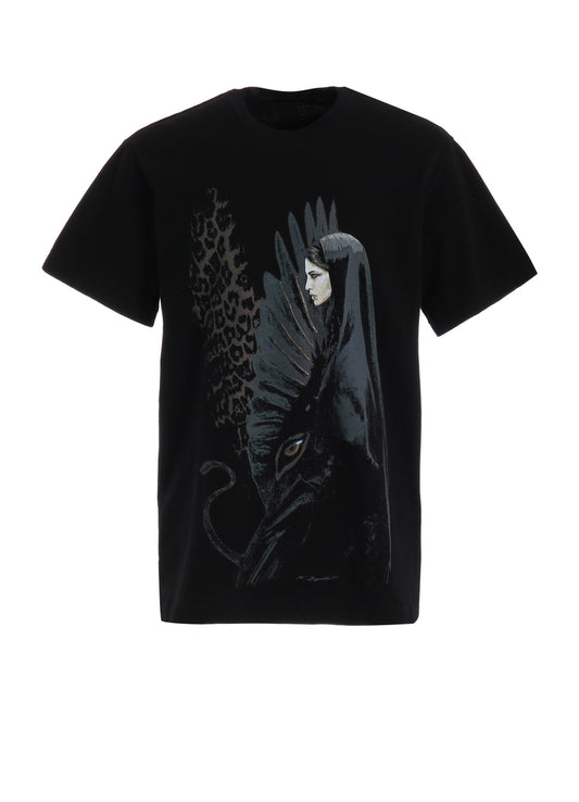 S'YTE x KOICHI IYODA ARTWORK PRINTED T-SHIRT -Sphinx-