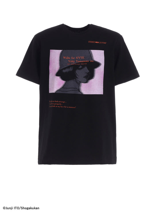 S'YTE × JUNJI ITO -UZUMAKI- AZAMI WALTZ FOR S’YTE GRAPHIC T-SHIRT