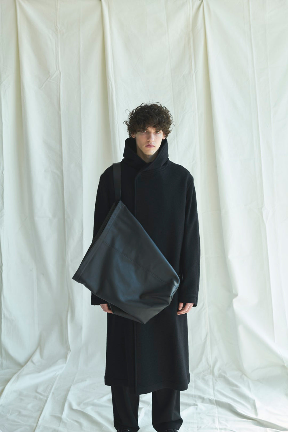 discord Yohji Yamamoto AUTUMN / WINTER 2023-24 – THE SHOP YOHJI
