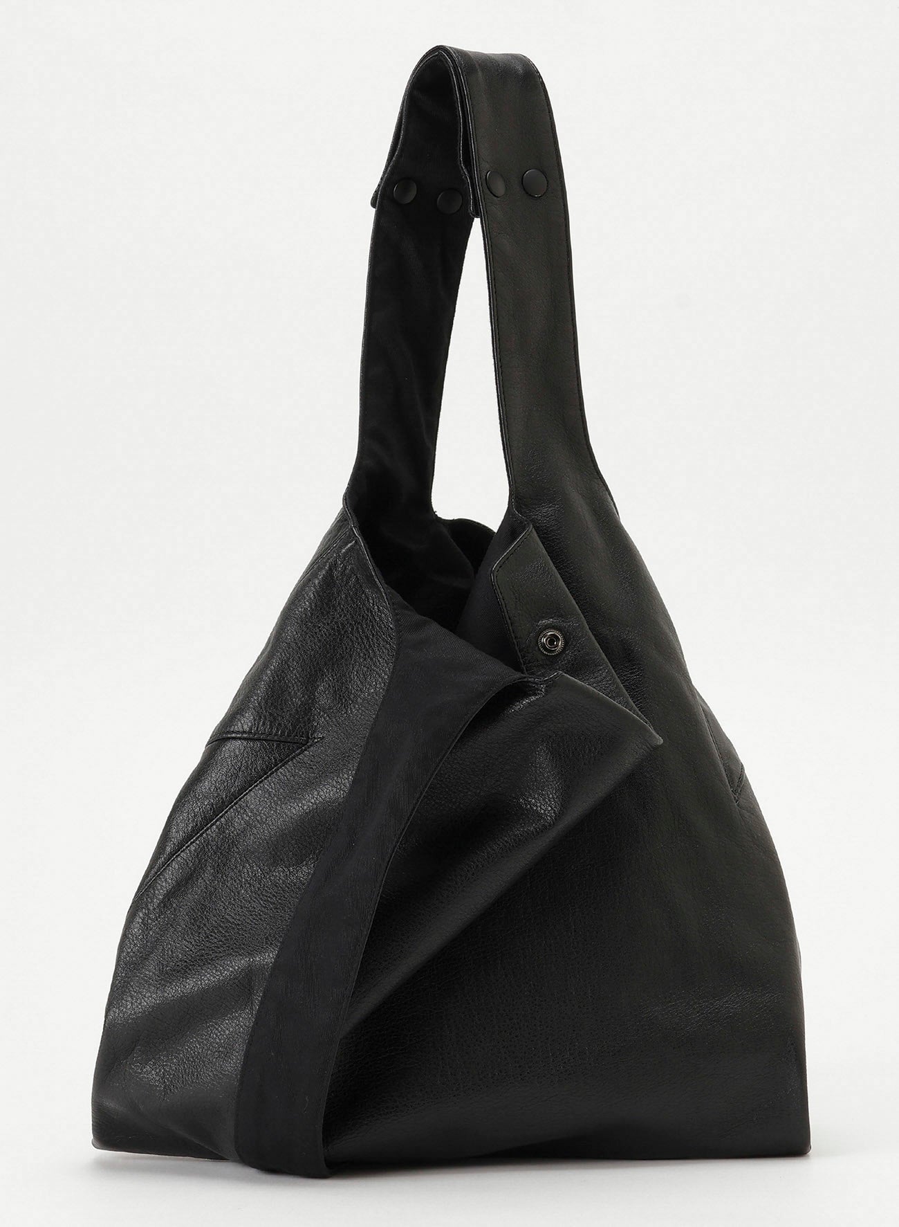 INFINITE(S) – THE SHOP YOHJI YAMAMOTO