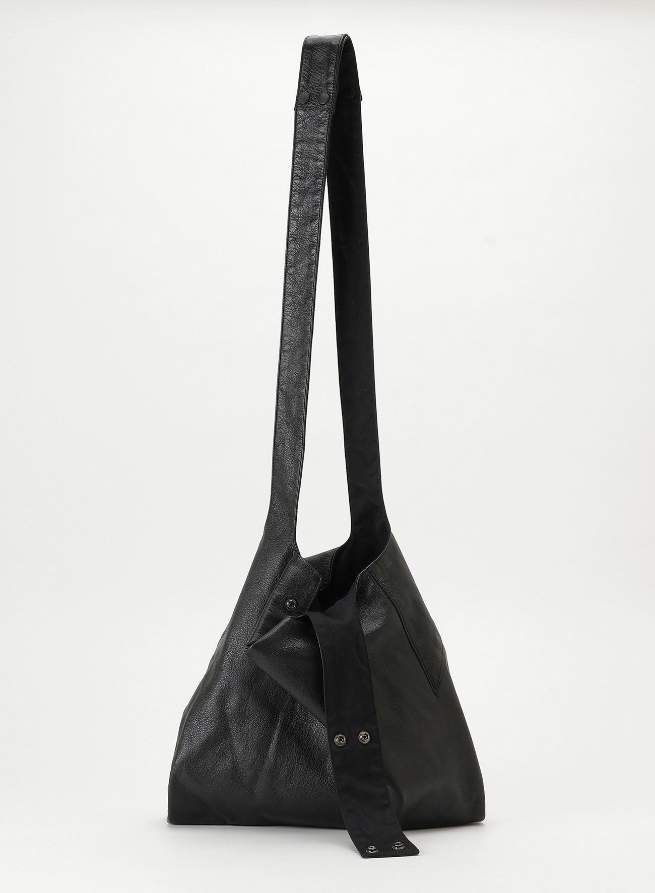INFINITE(S) – THE SHOP YOHJI YAMAMOTO