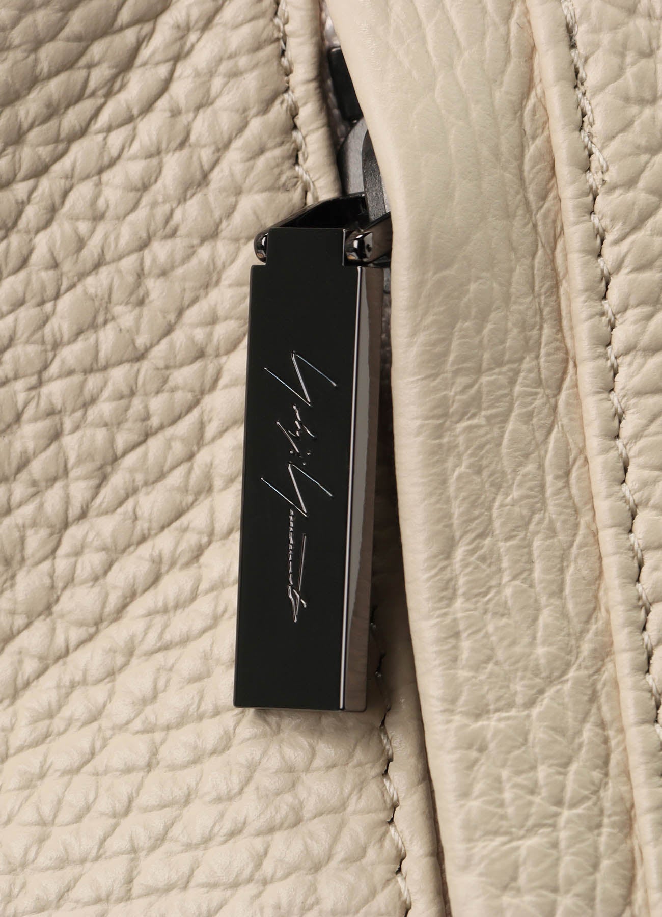 [Hidden Instructions] Y Crossbody bag (S)