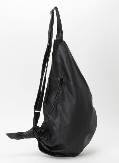 PLUCK SLING BAG