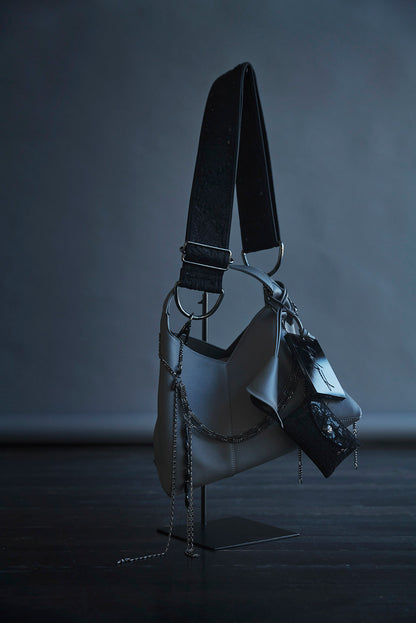 TROUSSE CHARM SHOULDER