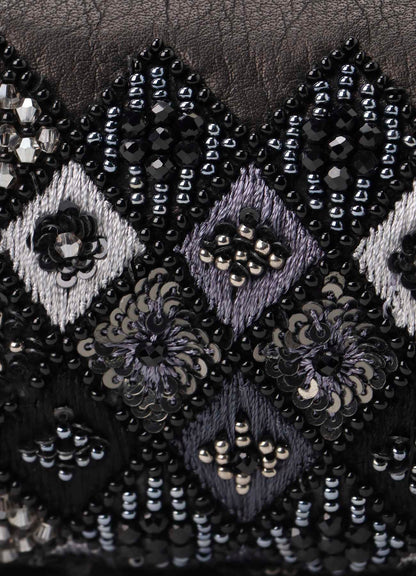 CHARM POUCH EMBROIDERY