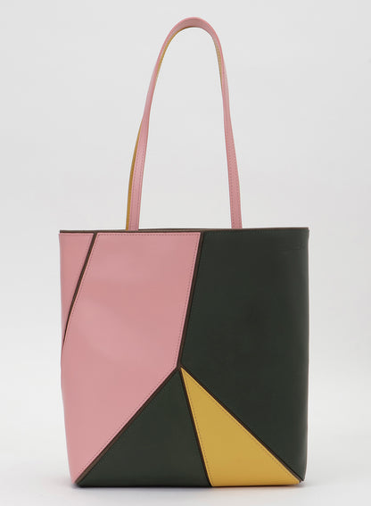 Panel tote