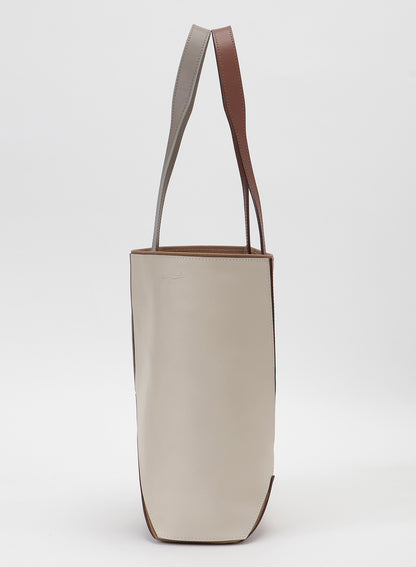 Panel tote