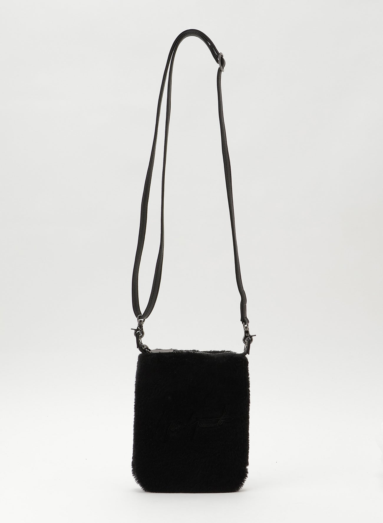 【Launching 12:00(JST) November 1】Signature pouch sacoche(fur)