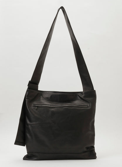 Clasp shoulder