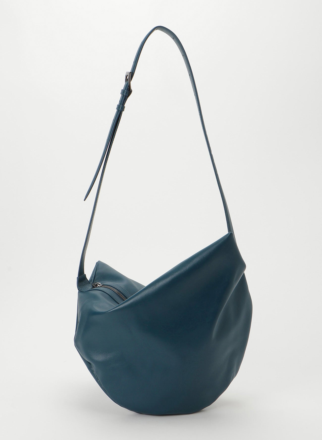 Round shoulder(M)(2026/7/10 12:00 Release)