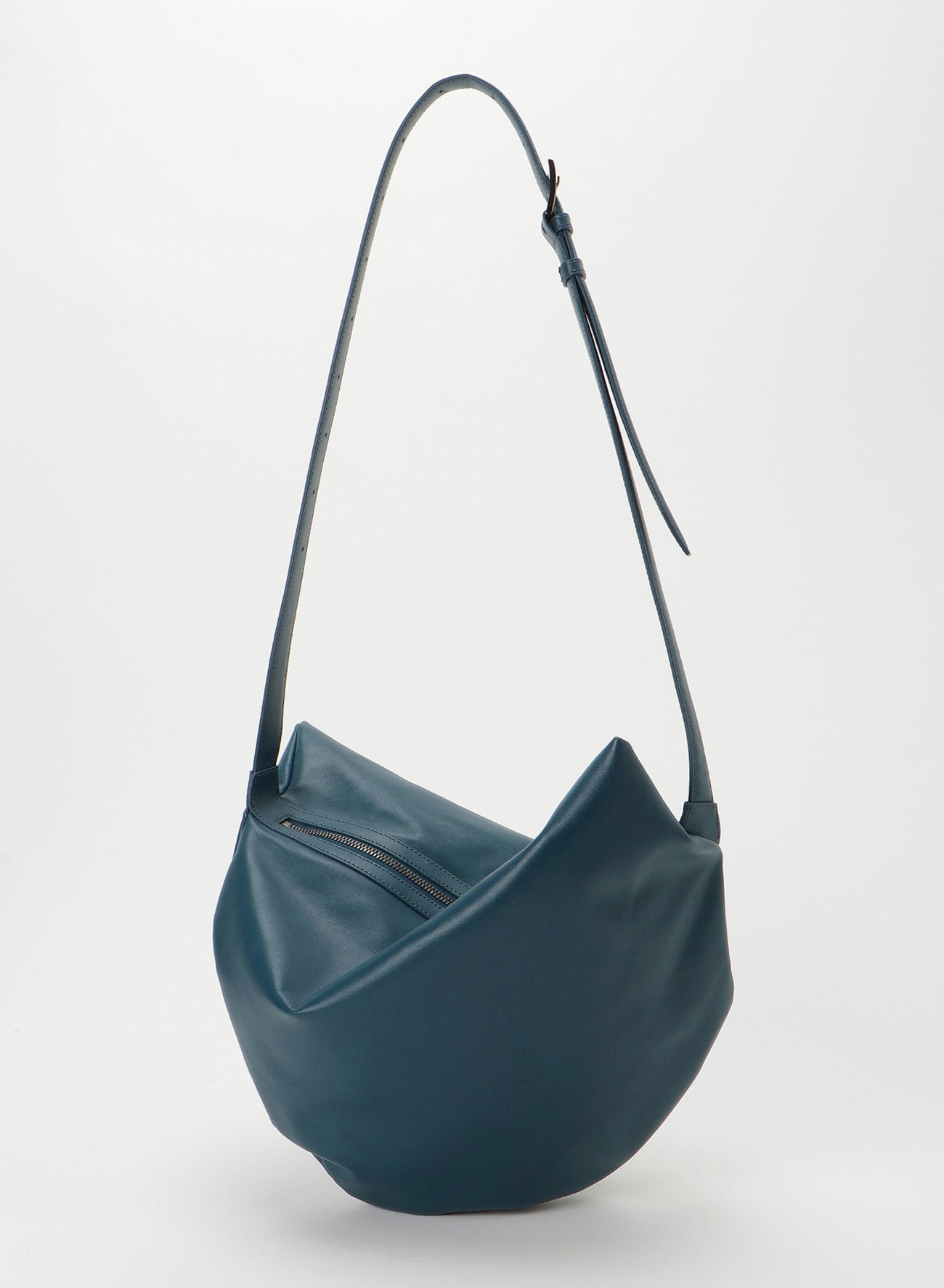Round shoulder(M)(2026/7/10 12:00 Release)