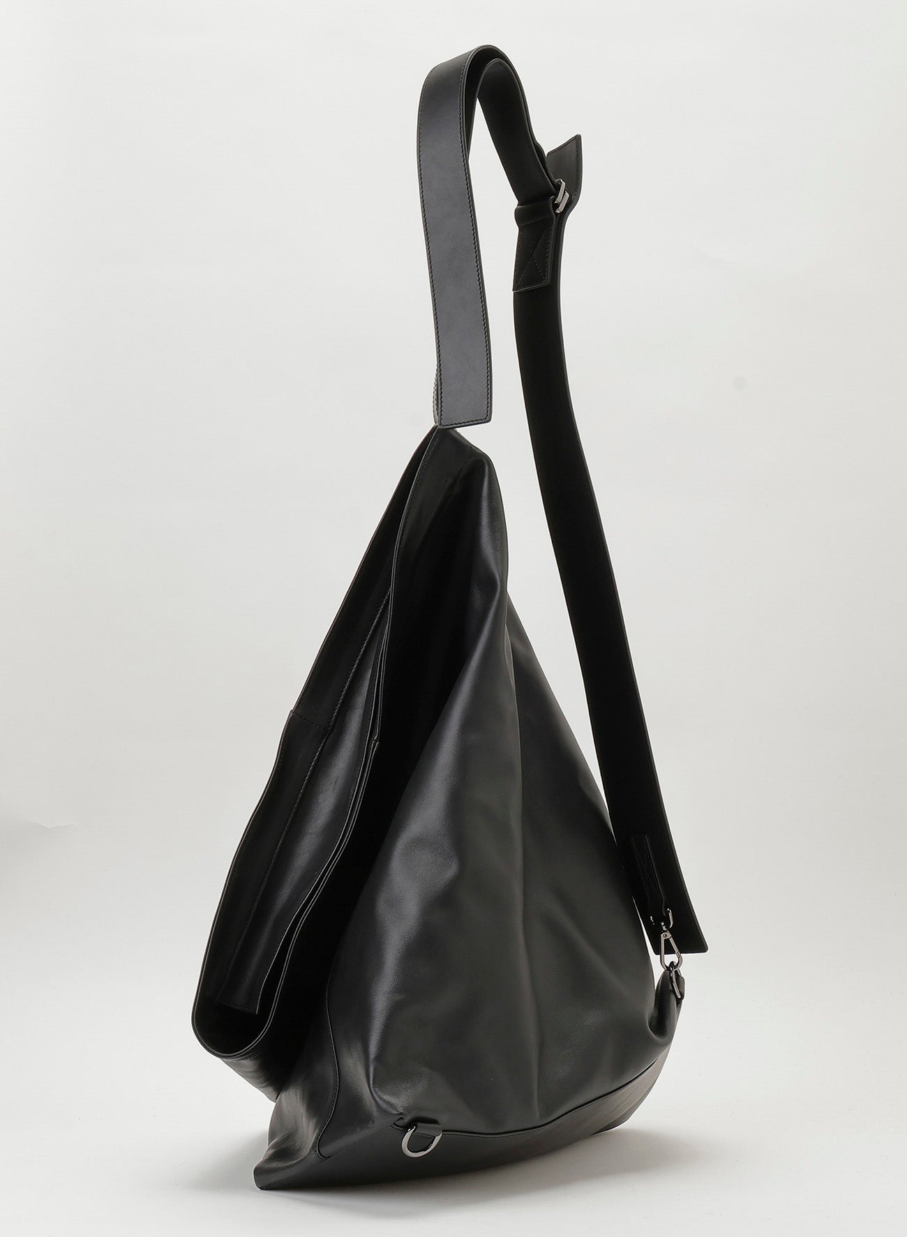 Triangle shoulder(2026/7/10 12:02 Release)