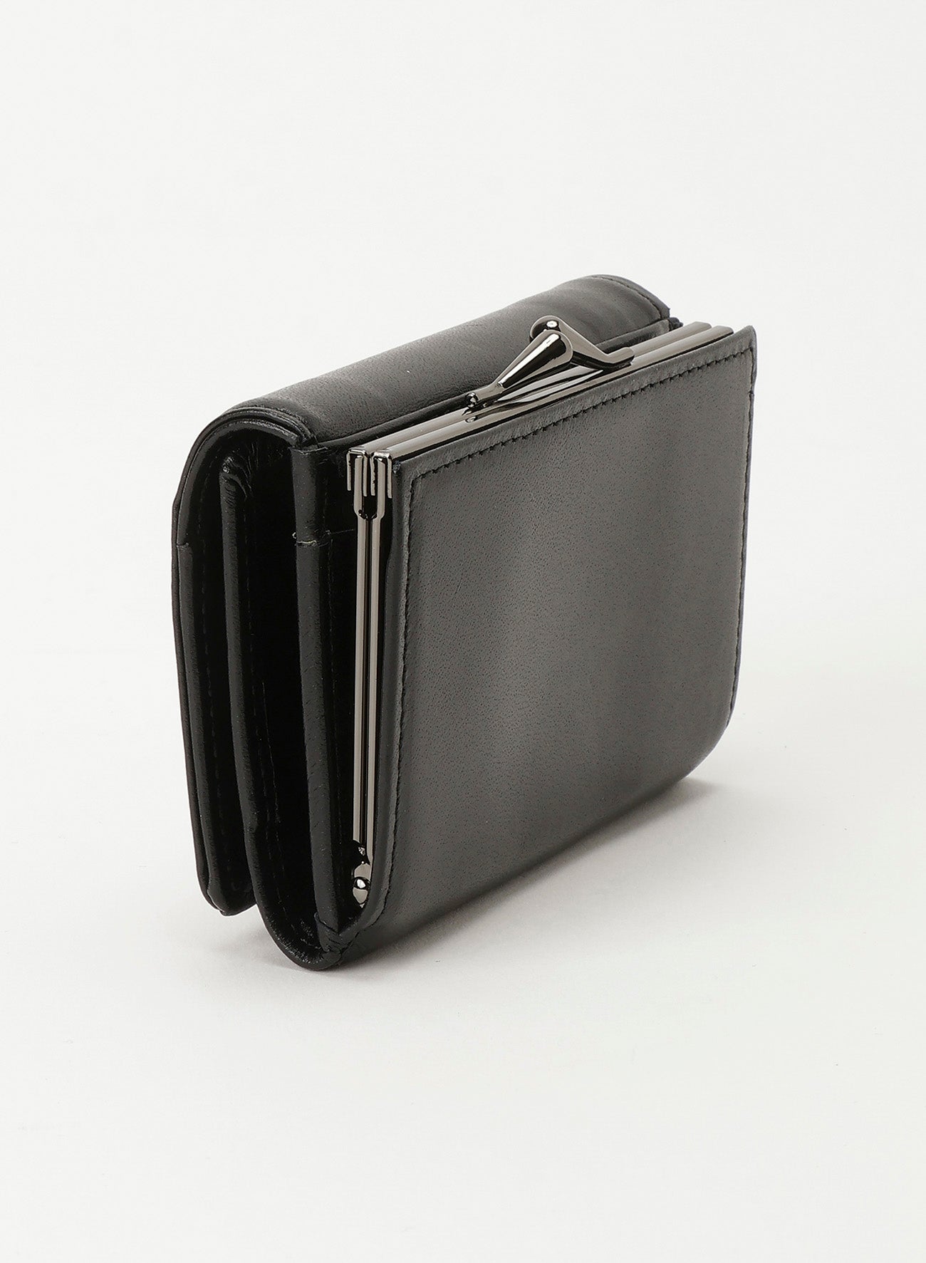 Clasp trifold wallet