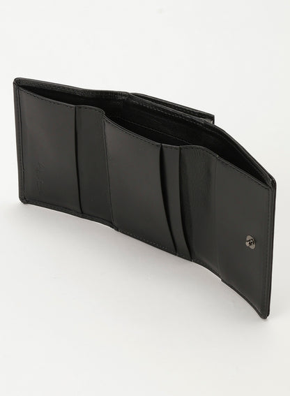 Clasp trifold wallet