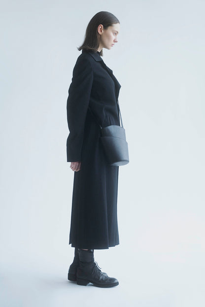 Twist bucket pochette bag
