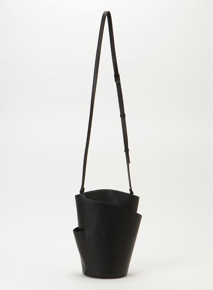 Twist bucket pochette bag