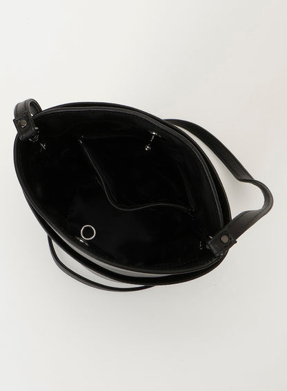 Twist bucket pochette bag