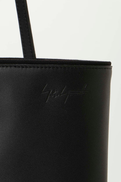 Panel tote