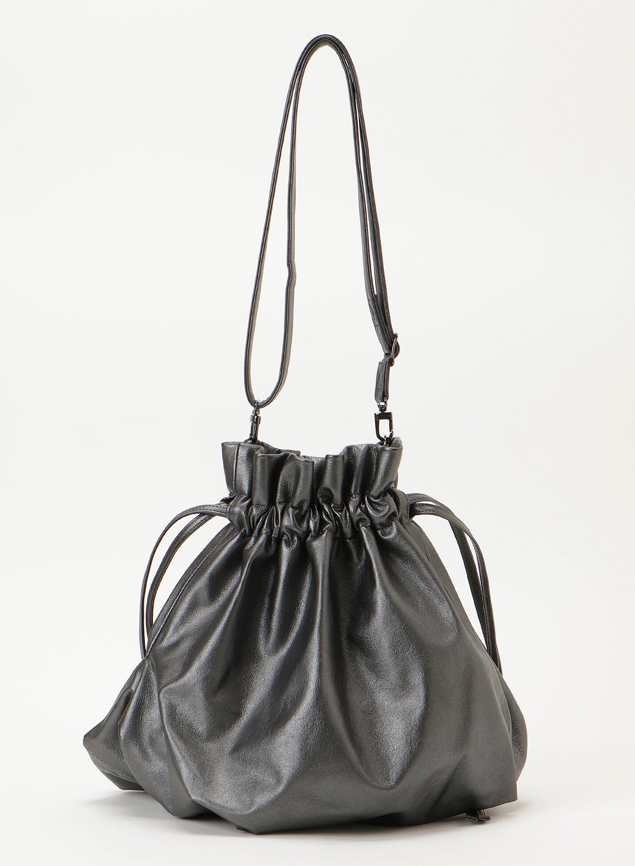 Drawstring shoulder