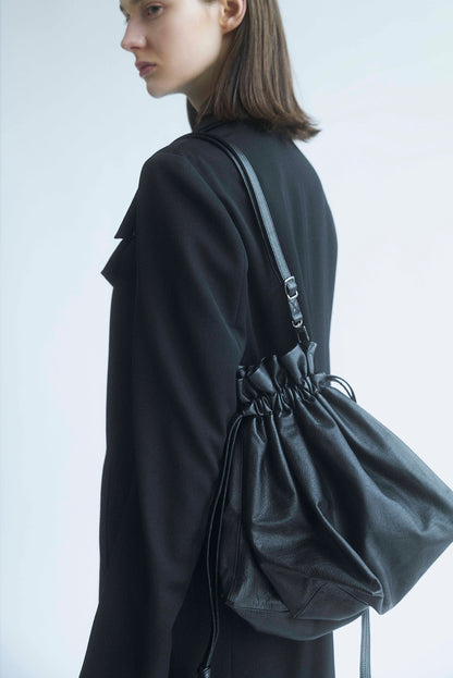 Drawstring shoulder
