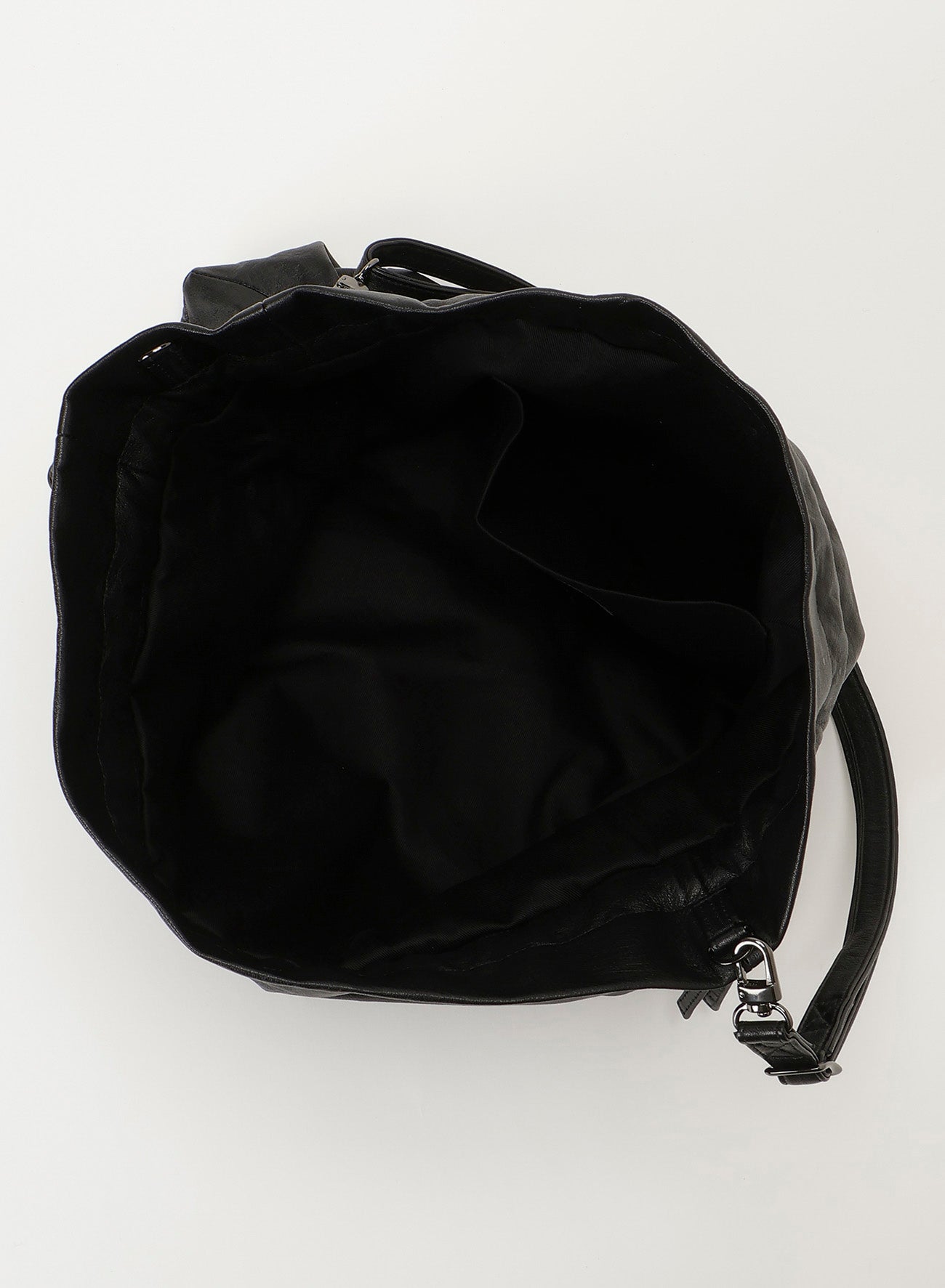 Drawstring shoulder