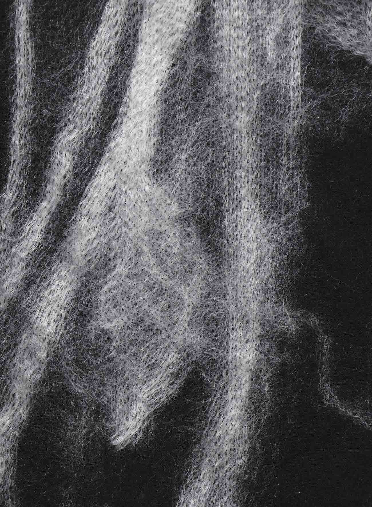 Sliver scarf