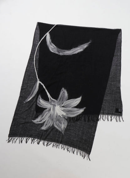 Lily scarf