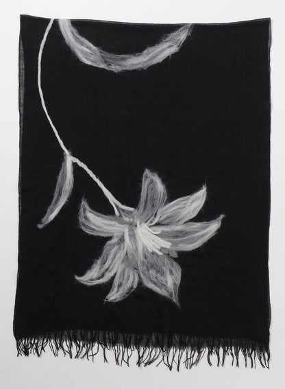 Lily scarf